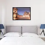Guesthost - Dietro Fontana Del Nettuno Apartman