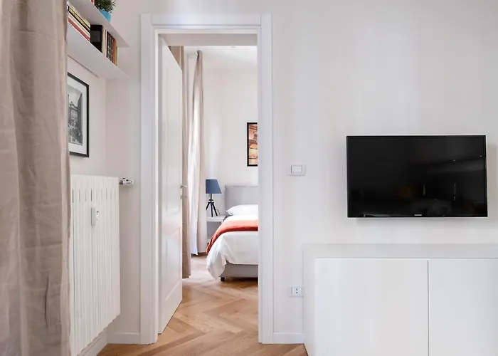 Guesthost - Dietro Fontana Del Nettuno *