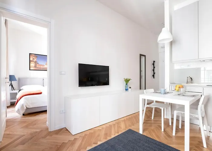 Guesthost - Dietro Fontana Del Nettuno Διαμέρισμα *