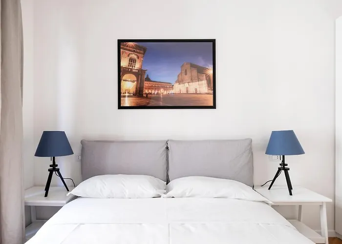 Guesthost - Dietro Fontana Del Nettuno Apartament